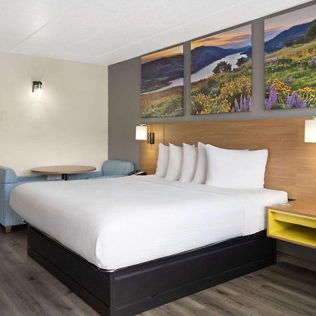 Days Inn By Wyndham Columbus Worthington Zewnętrze zdjęcie