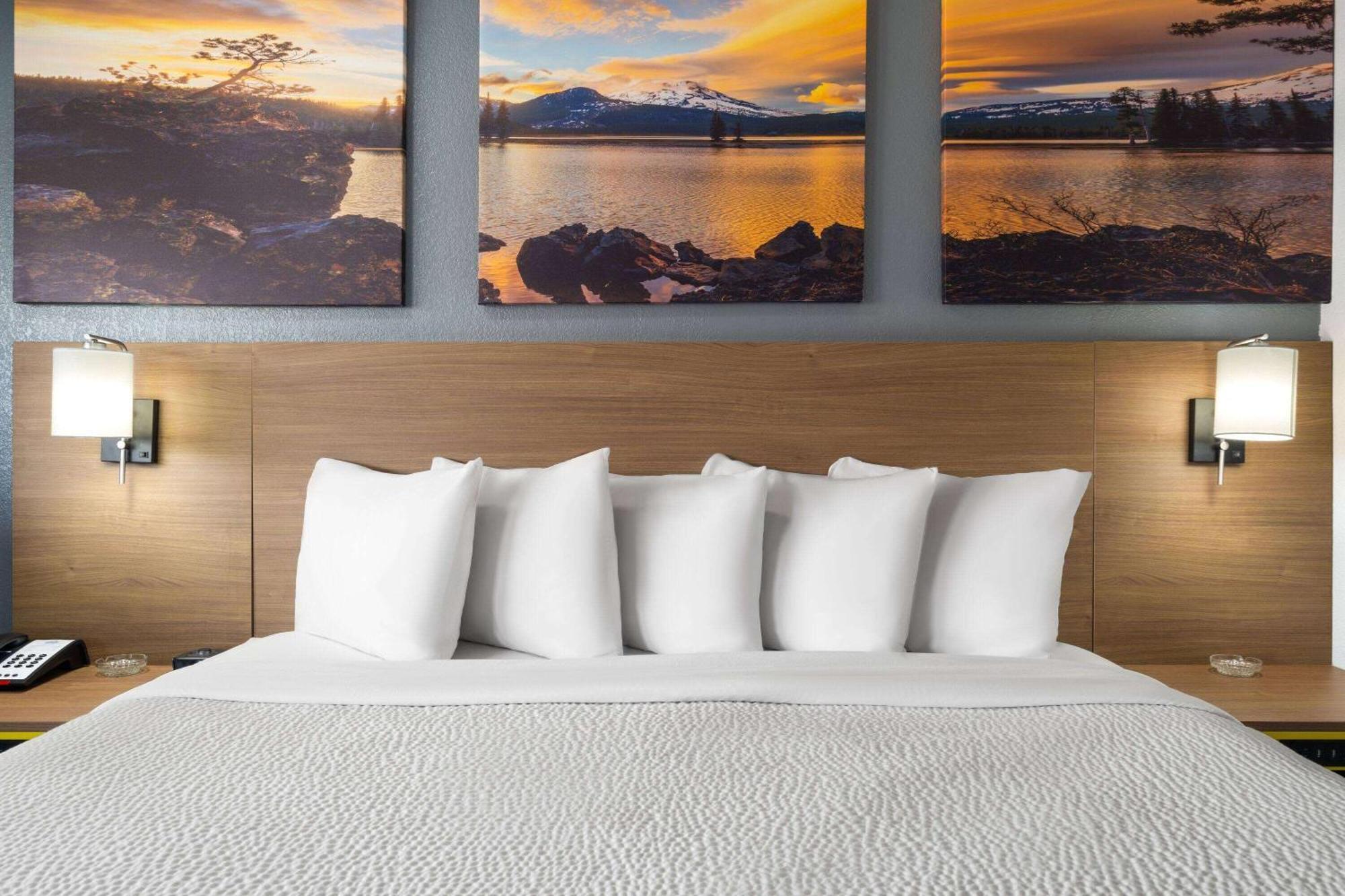 Days Inn By Wyndham Columbus Worthington Zewnętrze zdjęcie