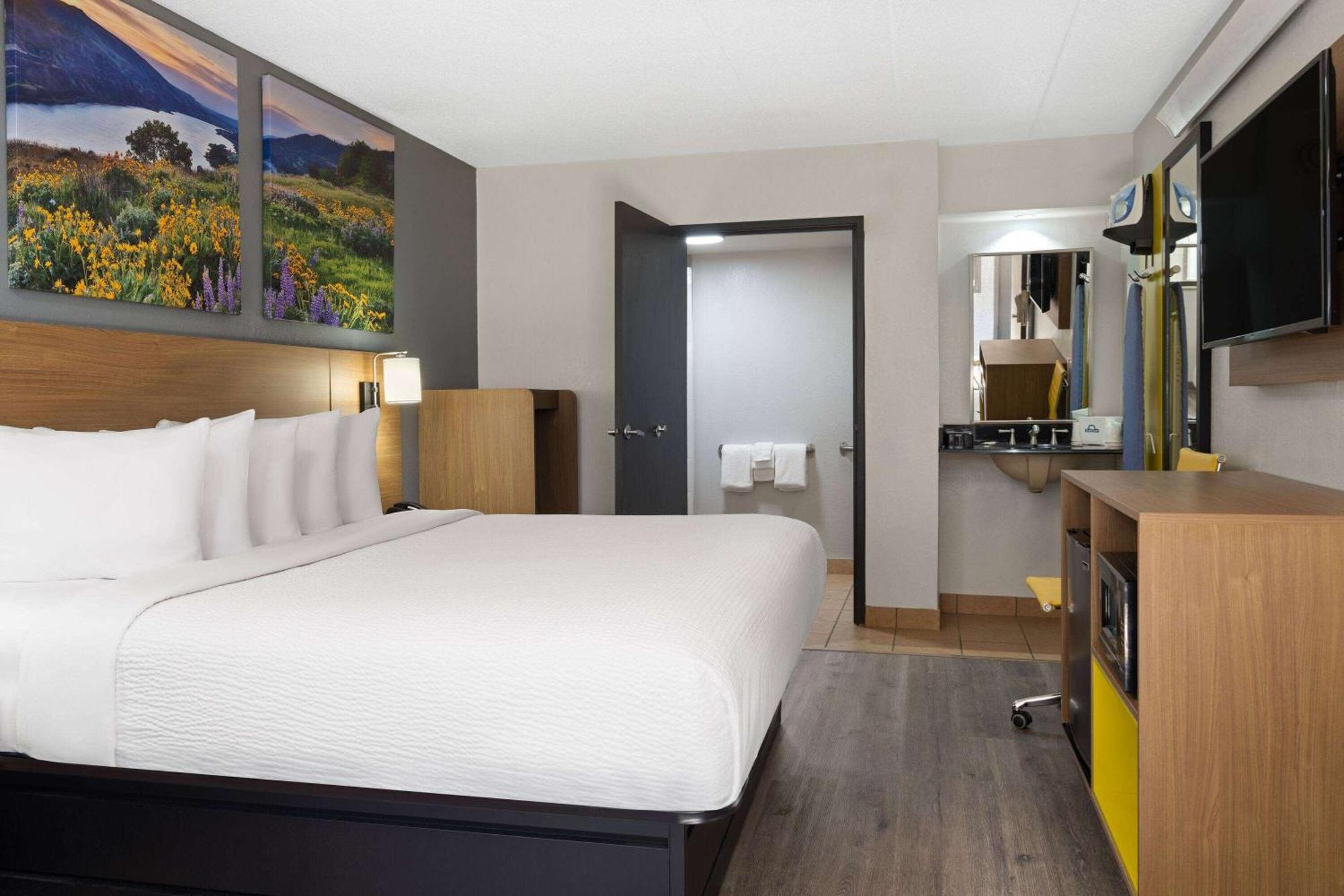 Days Inn By Wyndham Columbus Worthington Zewnętrze zdjęcie